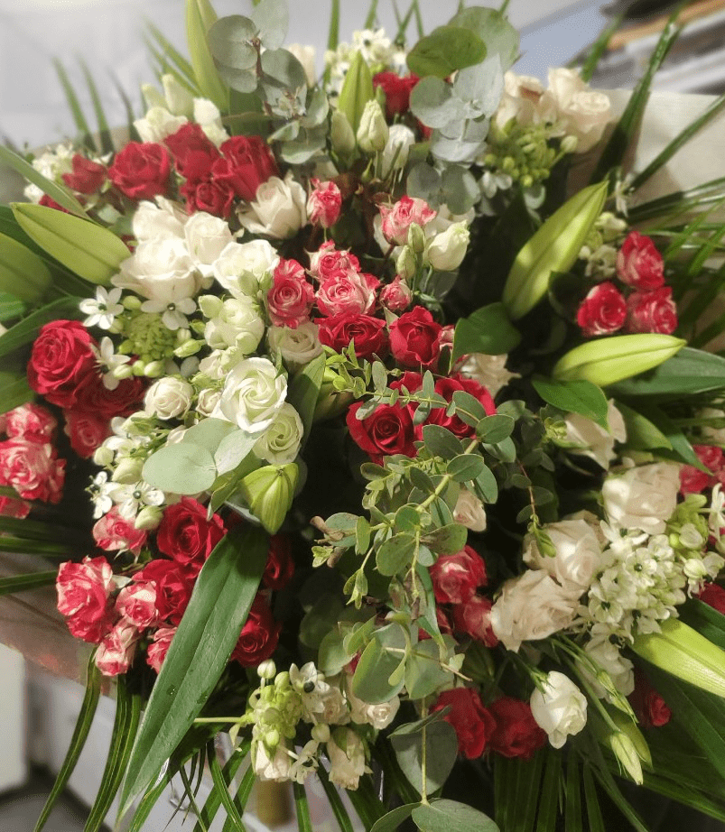 Gros bouquet rouge blanc vert - Histoire de Fleurs Abbeville